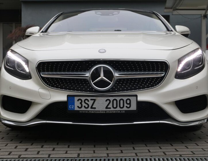 Mercedes-Benz Třídy S Kupé 4,7 l 335 kw