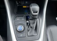 Toyota RAV4 SUV 2,5 l 131 kw