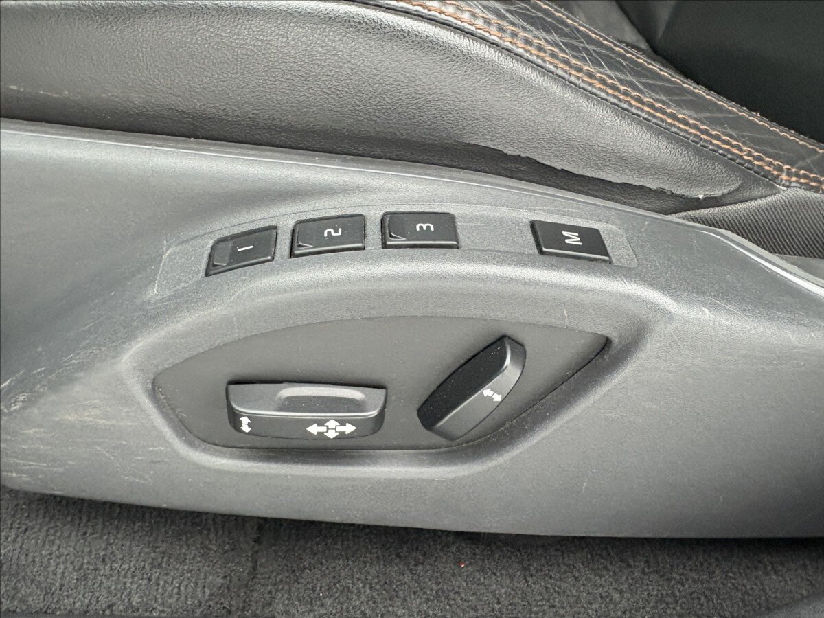 Volvo XC60 SUV 2,4 l 120 kw