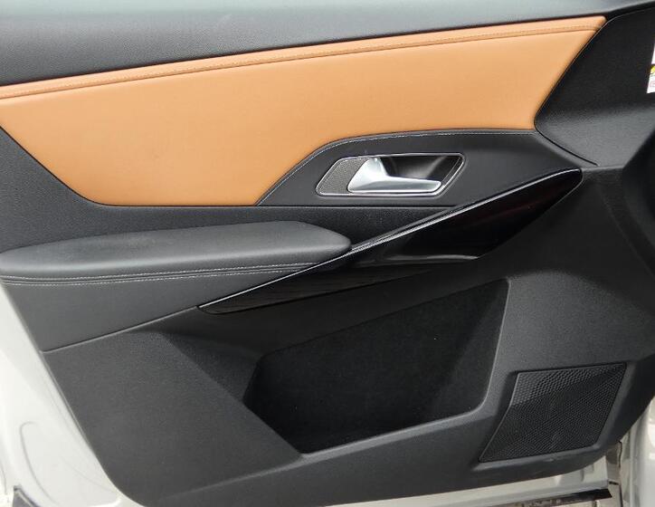 DS Automobiles DS7 Crossback 8