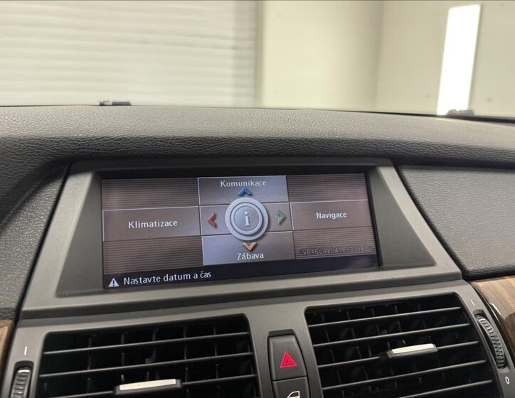 BMW X6 SUV 3,0 l 225 kw