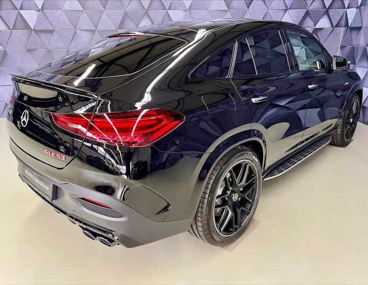 Mercedes-Benz GLE SUV 3,0 l 455 kw