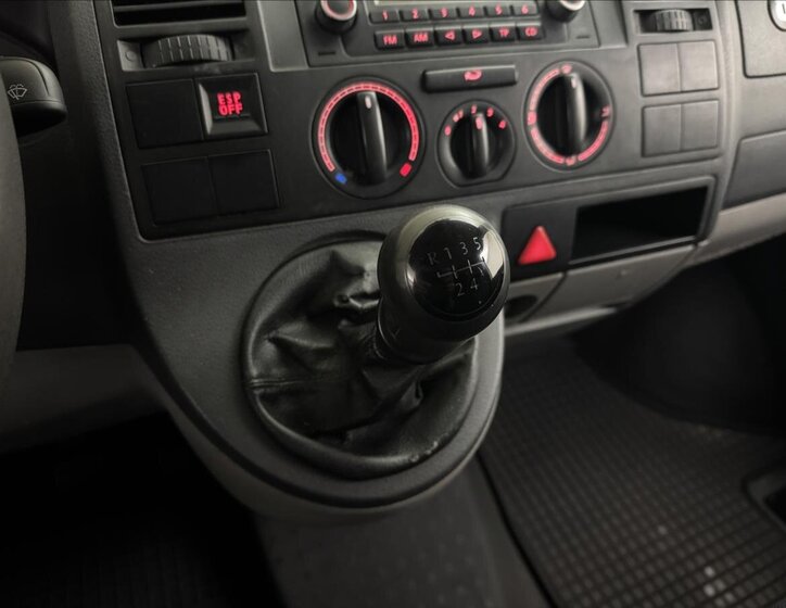 Volkswagen Transporter Valník 1,9 l 75 kw