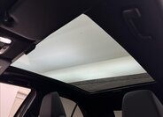 Toyota Yaris Cross SUV 1,5 l 96 kw