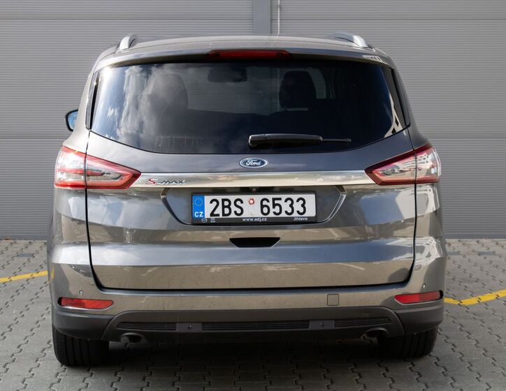 Ford S-MAX 6