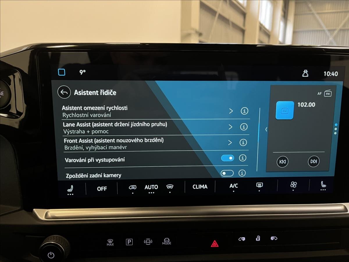 Volkswagen Caravelle Kombi 2,0 l 110 kw