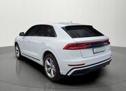 Audi Q8 3