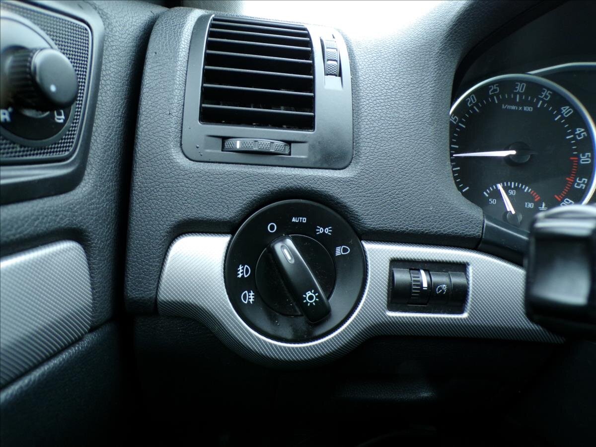 Škoda Octavia Kombi 2,0 l 103 kw