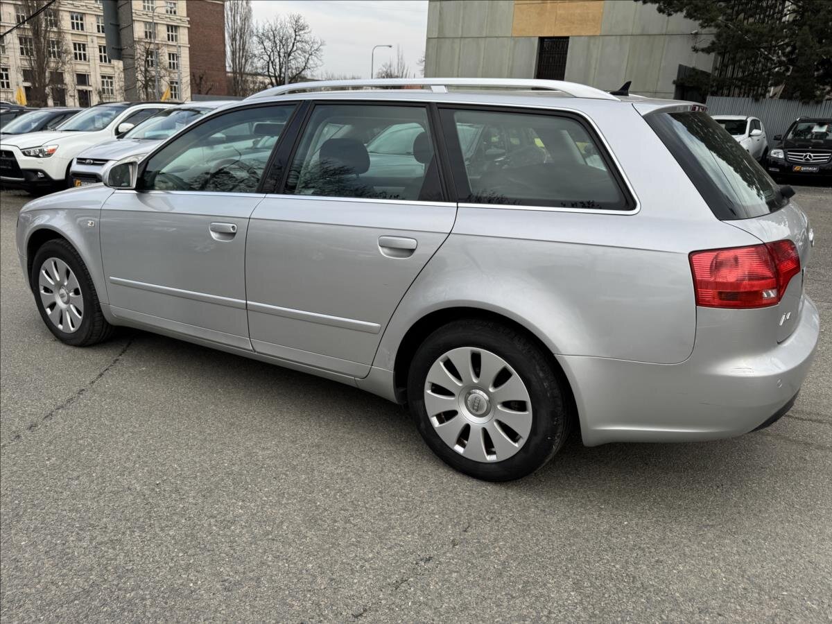 Audi A4 Kombi 2,0 l 103 kw