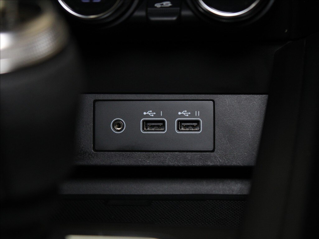 Mitsubishi Colt Hatchback 999,0 67 kw