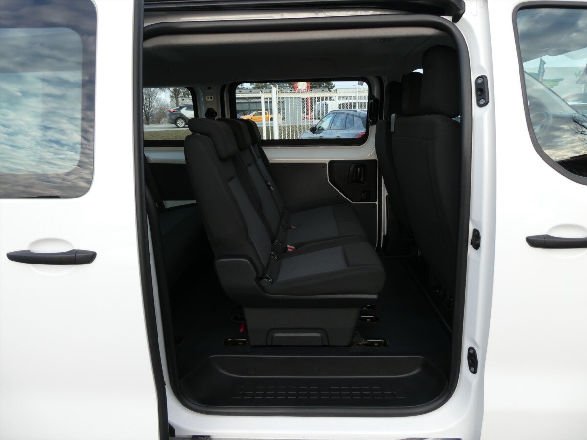 Peugeot Expert Kombi 1,5 l 88 kw