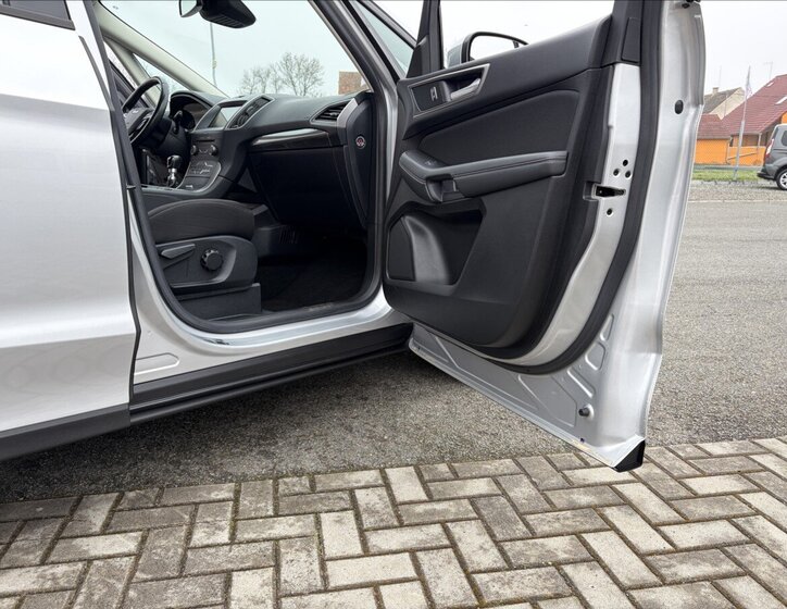 Ford S-MAX Kombi 2,0 l 110 kw