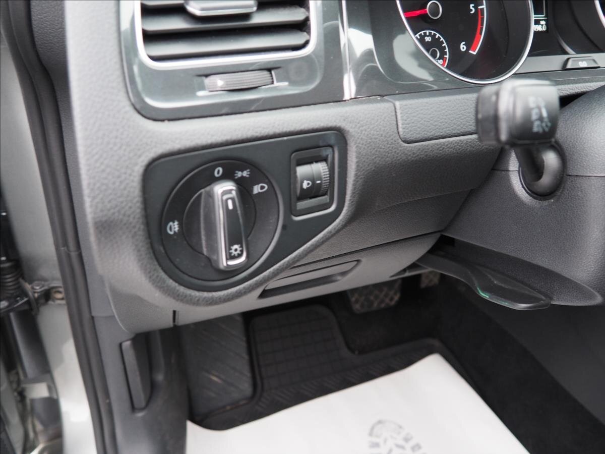 Volkswagen Golf Hatchback 1,6 l 85 kw