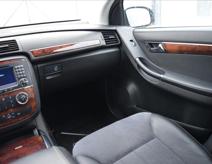 Mercedes-Benz Třídy R Kombi 3,0 l 140 kw