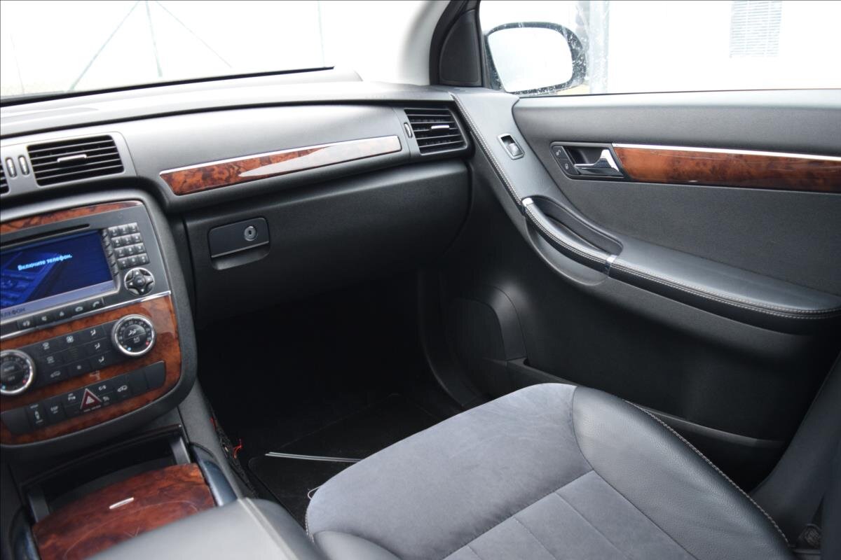 Mercedes-Benz Třídy R Kombi 3,0 l 140 kw