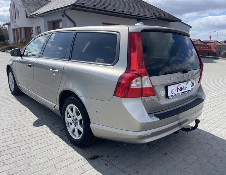 Volvo V70 Kombi 2,0 l 100 kw