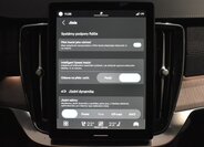 Volvo XC90 SUV / Terénní 2,0 l 335 kw