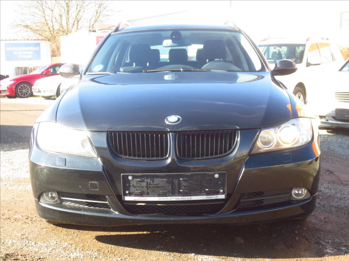 BMW Řada 3 Kombi 2,5 l 160 kw