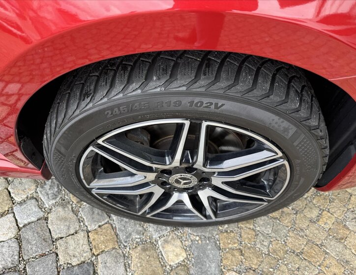 Mercedes-Benz Třídy V VAN / Minibus 2,0 l 176 kw