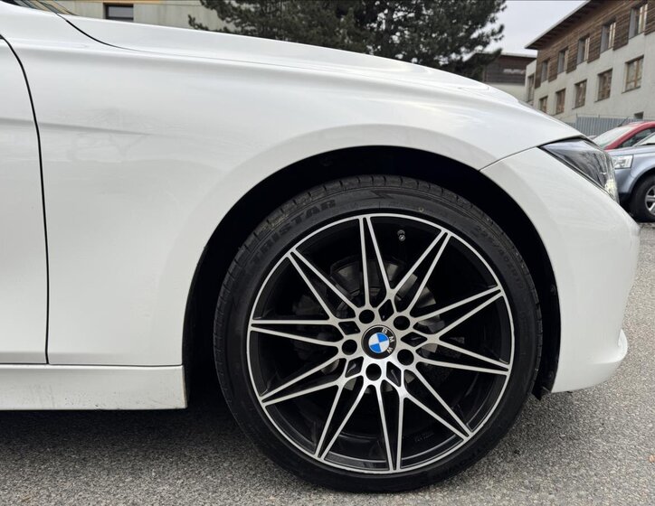 BMW Řada 3 Kombi 2,0 l 105 kw