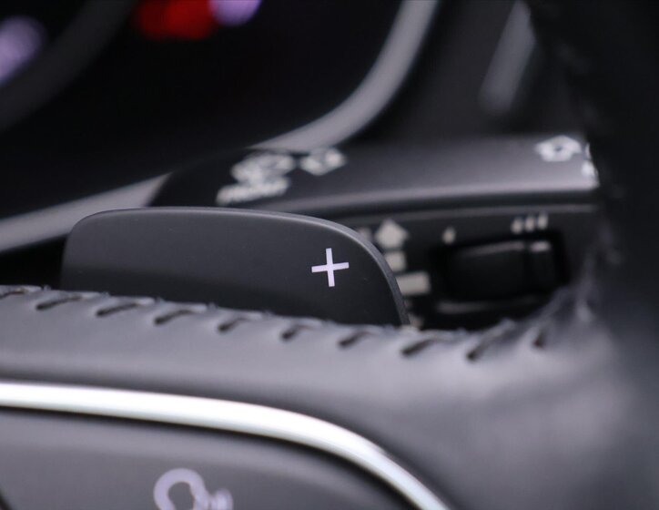 Audi A4 Kombi 2,0 l 140 kw