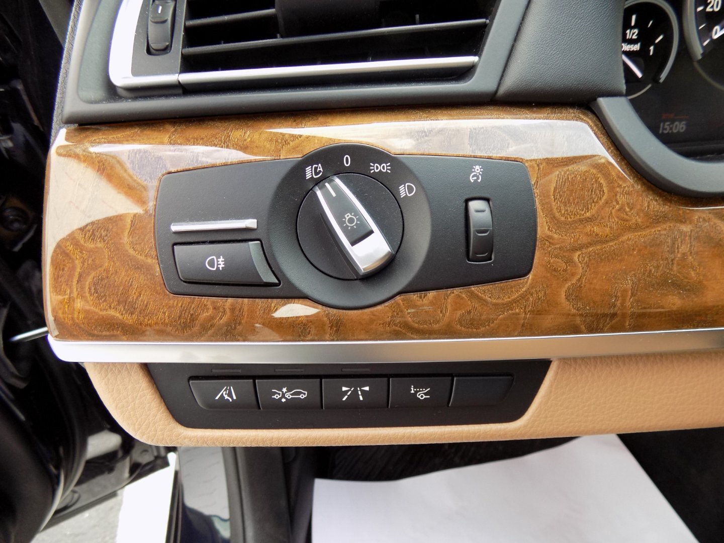 BMW Řada 7 Sedan / Limuzína 3,0 l 225 kw