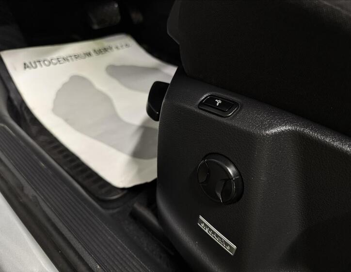 Volkswagen Golf Sportsvan 35