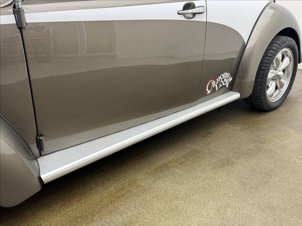 Volkswagen Ostatní Hatchback 1,2 l 30 kw