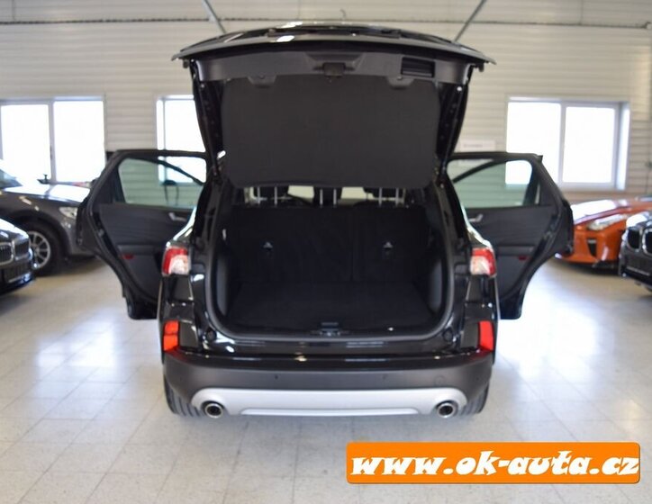 Ford Kuga SUV / Terénní 2,5 l 112 kw