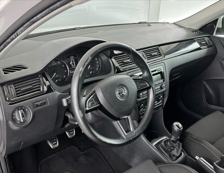 Škoda Rapid Liftback 1,2 l 63 kw