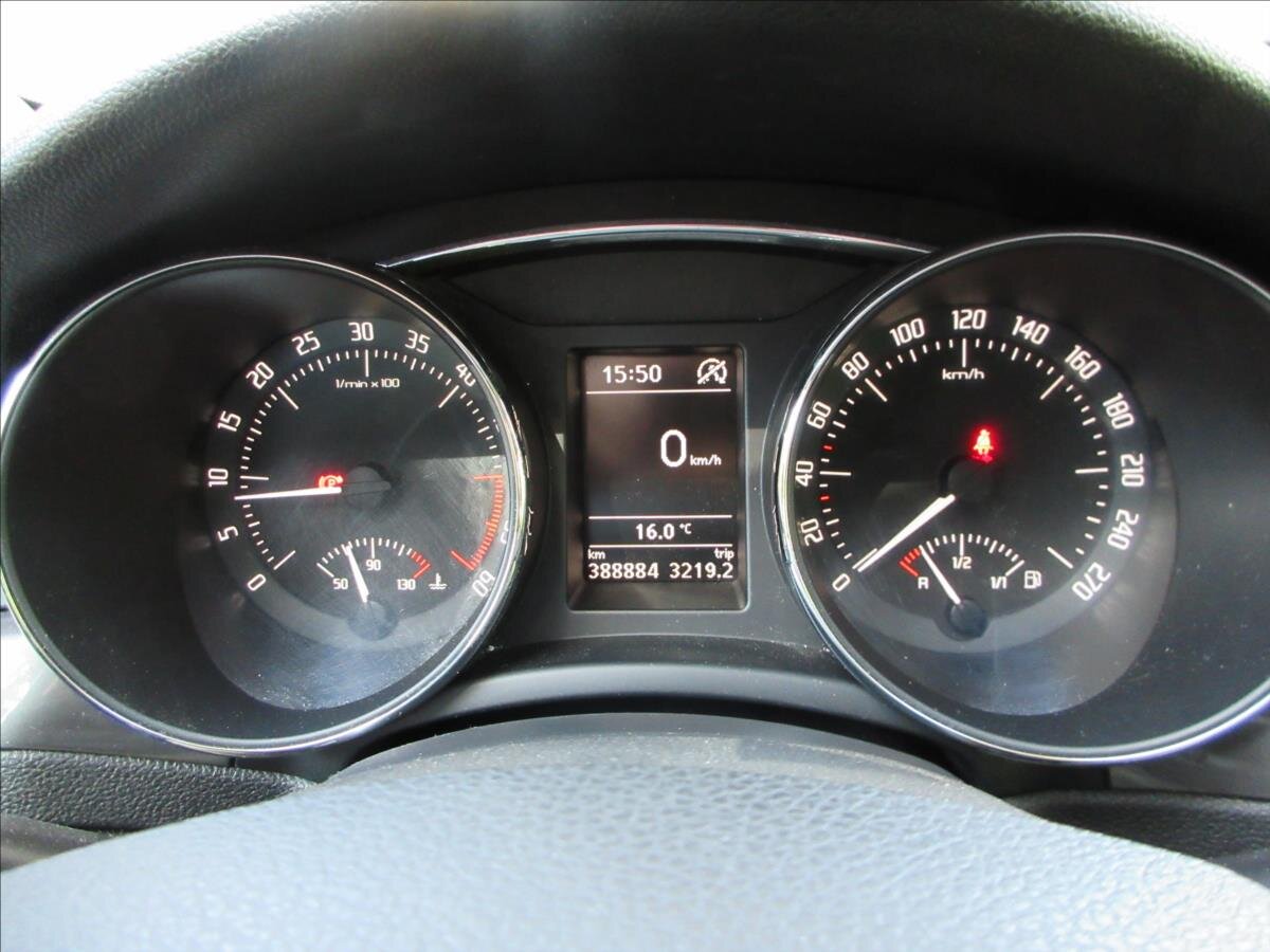 Škoda Superb Sedan / Limuzína 2,0 l 103 kw