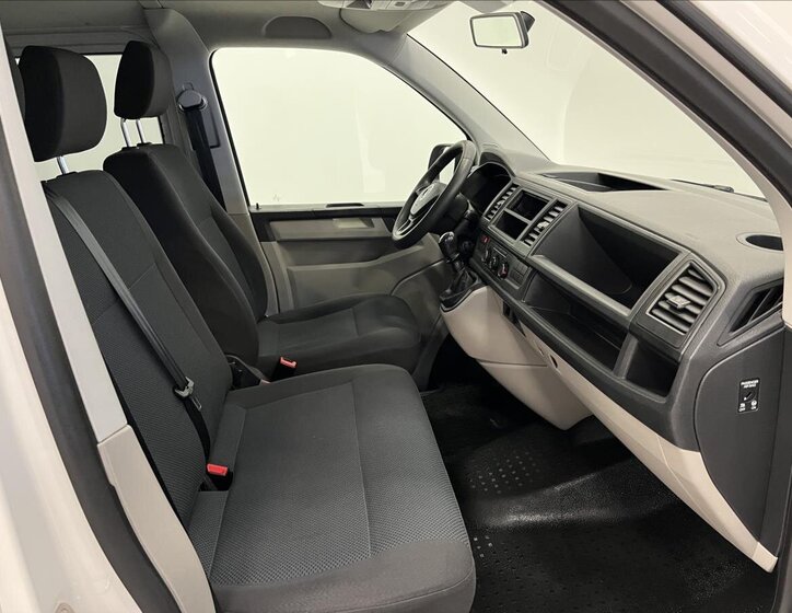 Volkswagen Transporter Kombi 2,0 l 75 kw