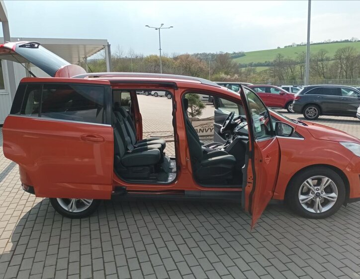 Ford Grand C-MAX MPV 2,0 l 103 kw