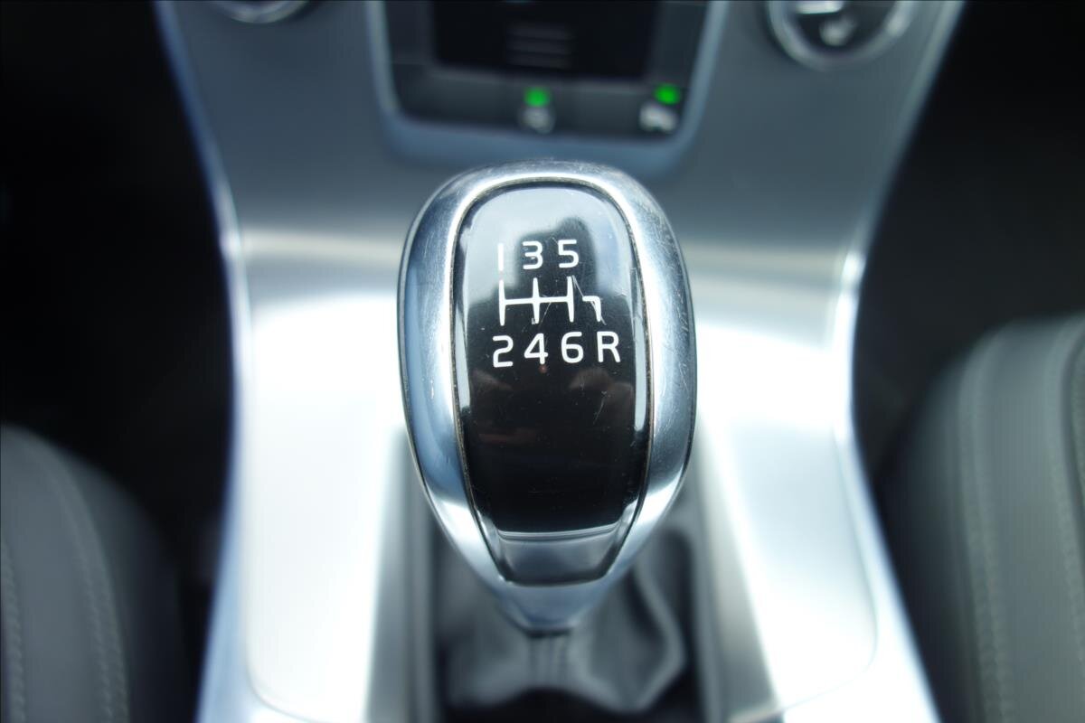 Volvo V60 Kombi 2,0 l 133 kw