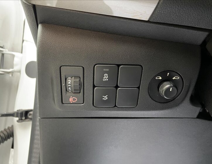 Citroën C-Elysée Sedan 1,2 l 61 kw