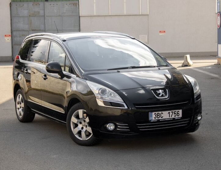 Peugeot 5008 SUV / Terénní 2,0 l 110 kw