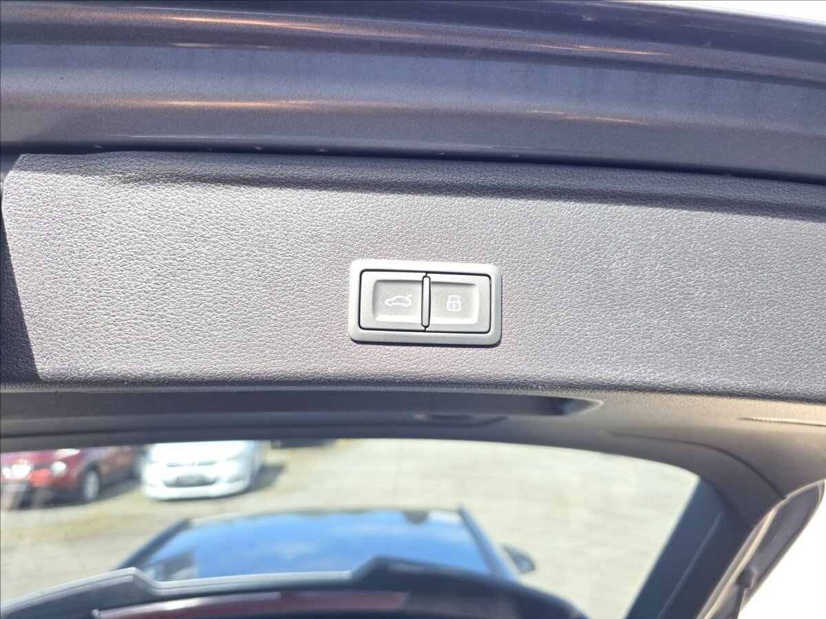 Audi A4 Kombi 2,0 l 140 kw