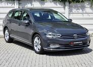 Volkswagen Passat 1