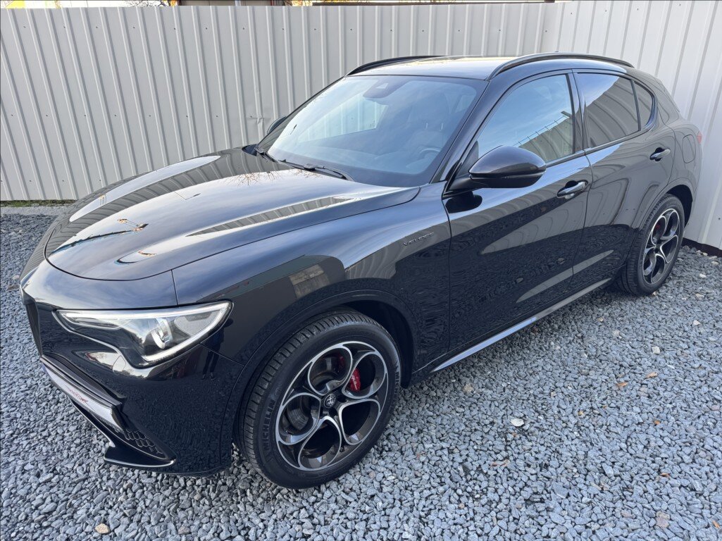 Alfa Romeo Stelvio SUV 2,0 l 206 kw
