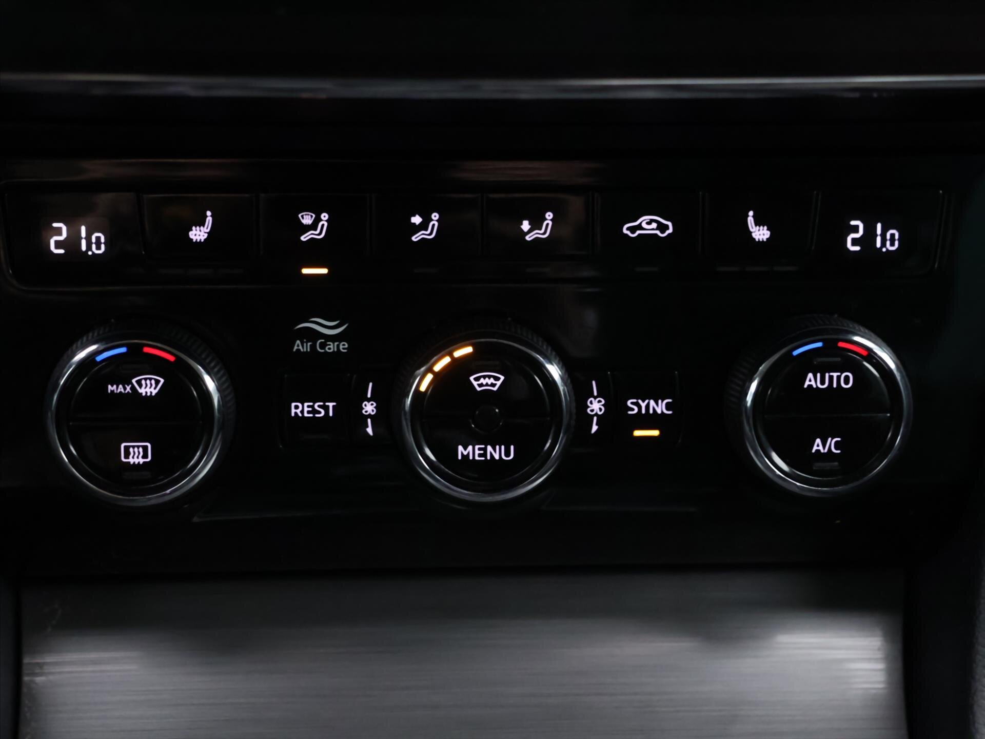 Škoda Superb Liftback 2,0 l 110 kw