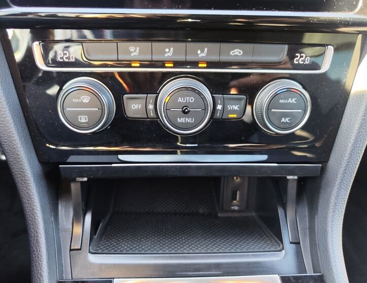 Volkswagen Golf Hatchback 1,6 l 85 kw