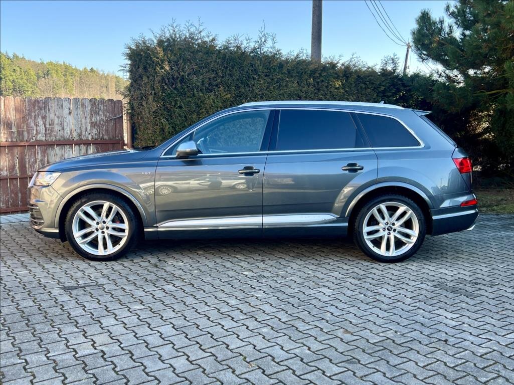 Audi SQ7 SUV / Terénní 4,0 l 320 kw