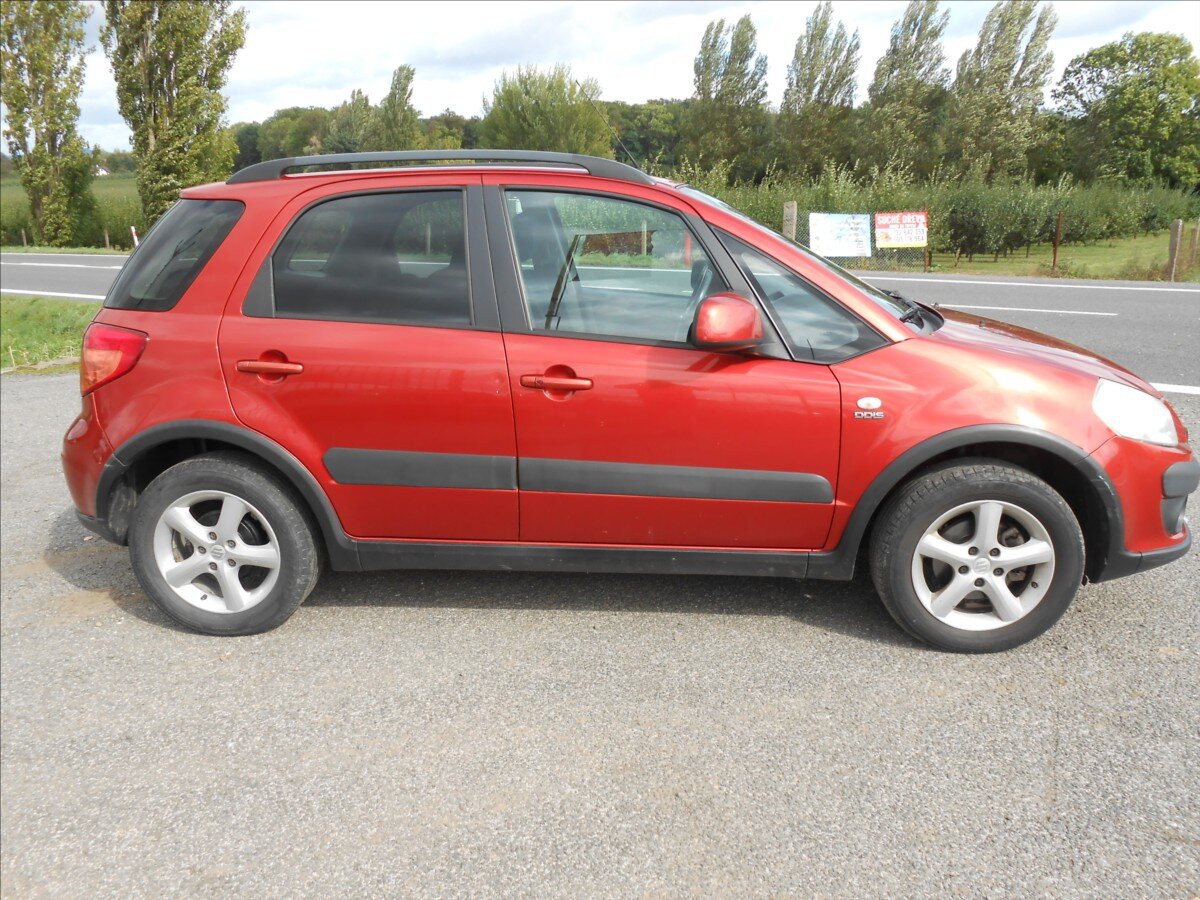 Suzuki SX4