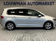 Volkswagen Touran 16