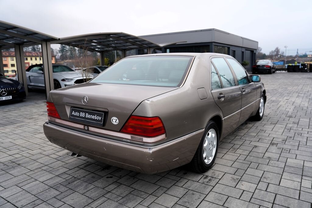 Mercedes-Benz Třídy S Sedan 3,2 l 170 kw