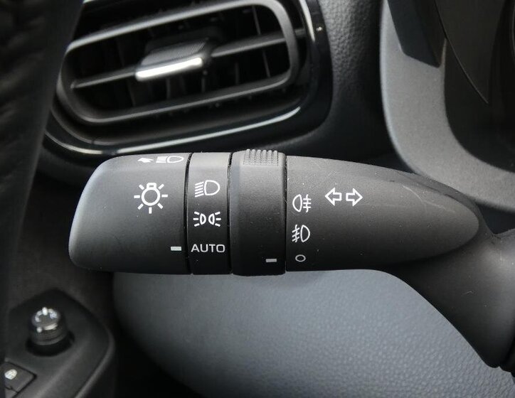 Mazda 2 Hatchback 1,5 l 68 kw