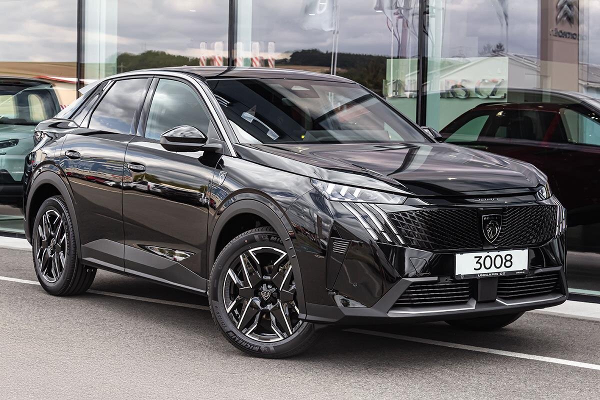 Peugeot 3008 Sedan 1,2 l 136 kw