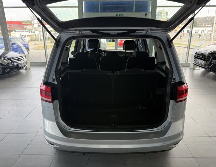 Volkswagen Touran Kombi 1,2 l 81 kw