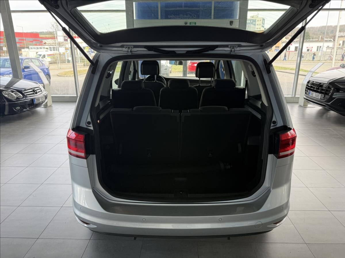 Volkswagen Touran Kombi 1,2 l 81 kw
