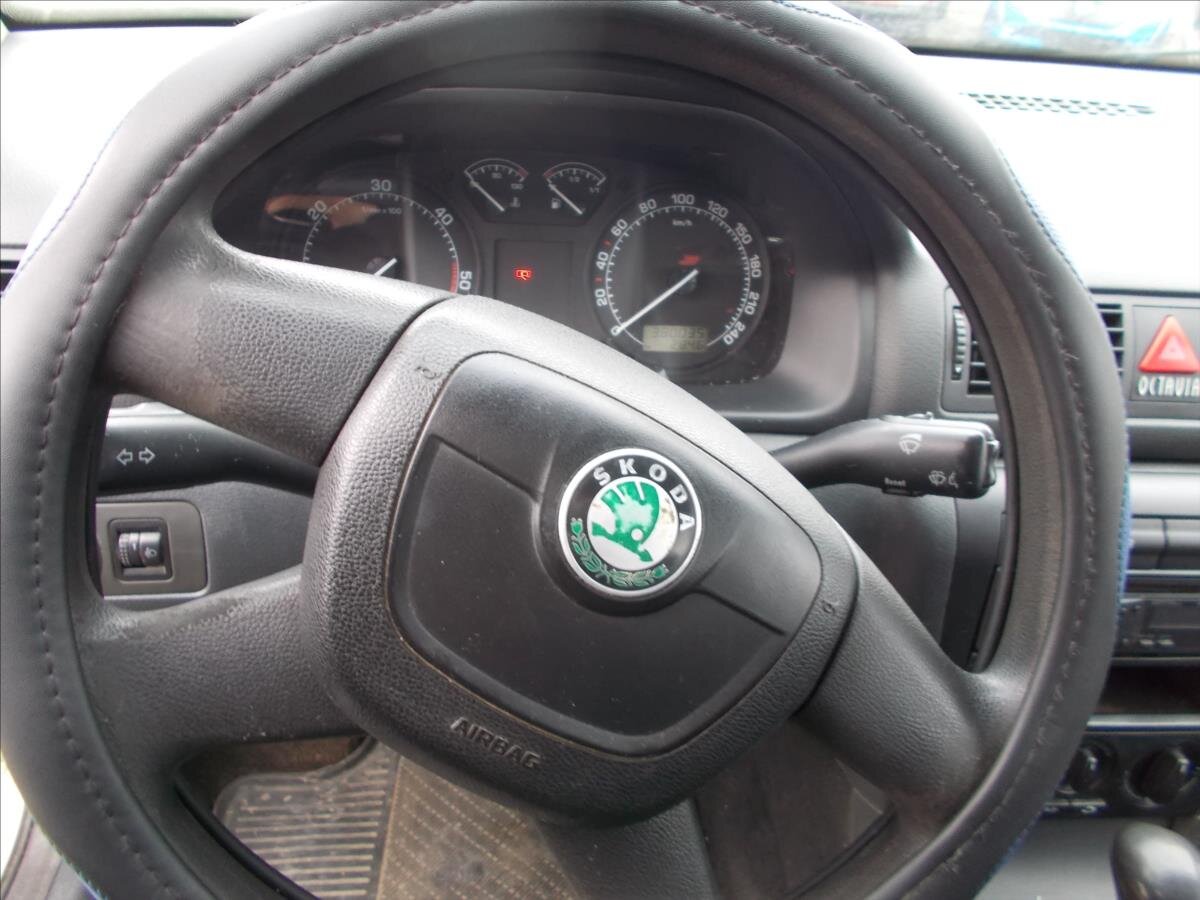 Škoda Octavia Sedan / Limuzína 1,9 l 74 kw